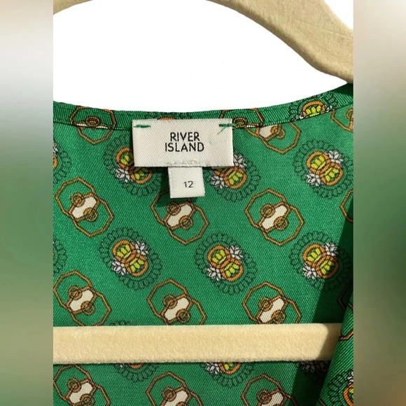 River Island Green Pattern Faux Wrap Top - Picture 4 of 9